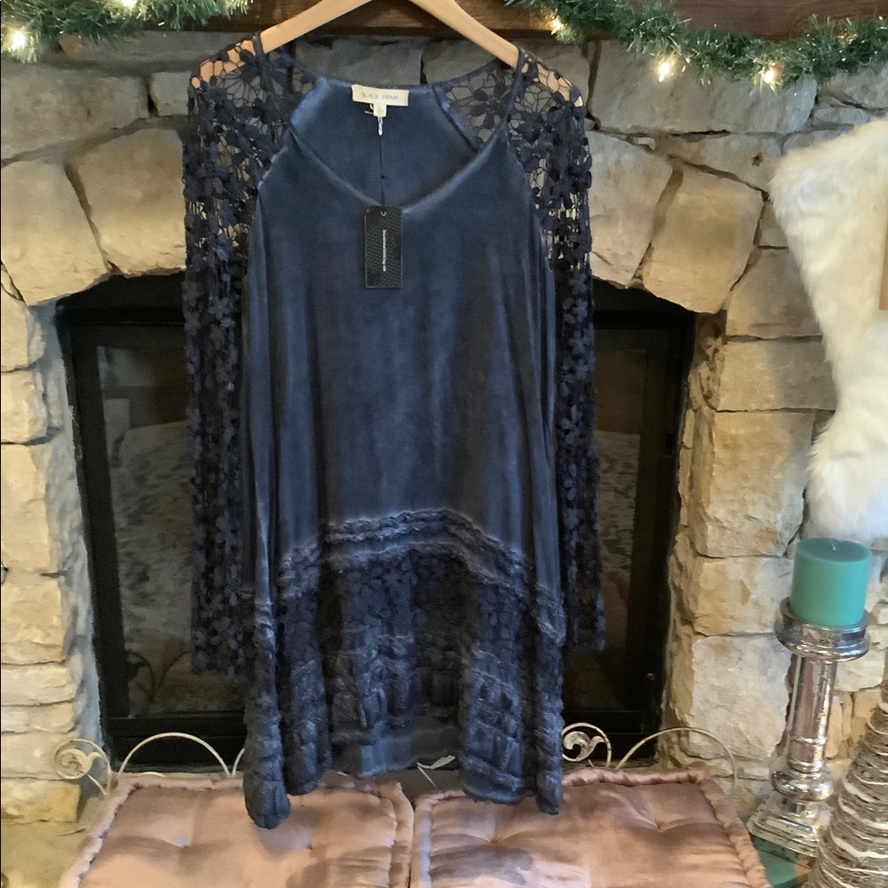 Navy blue tunic NWT